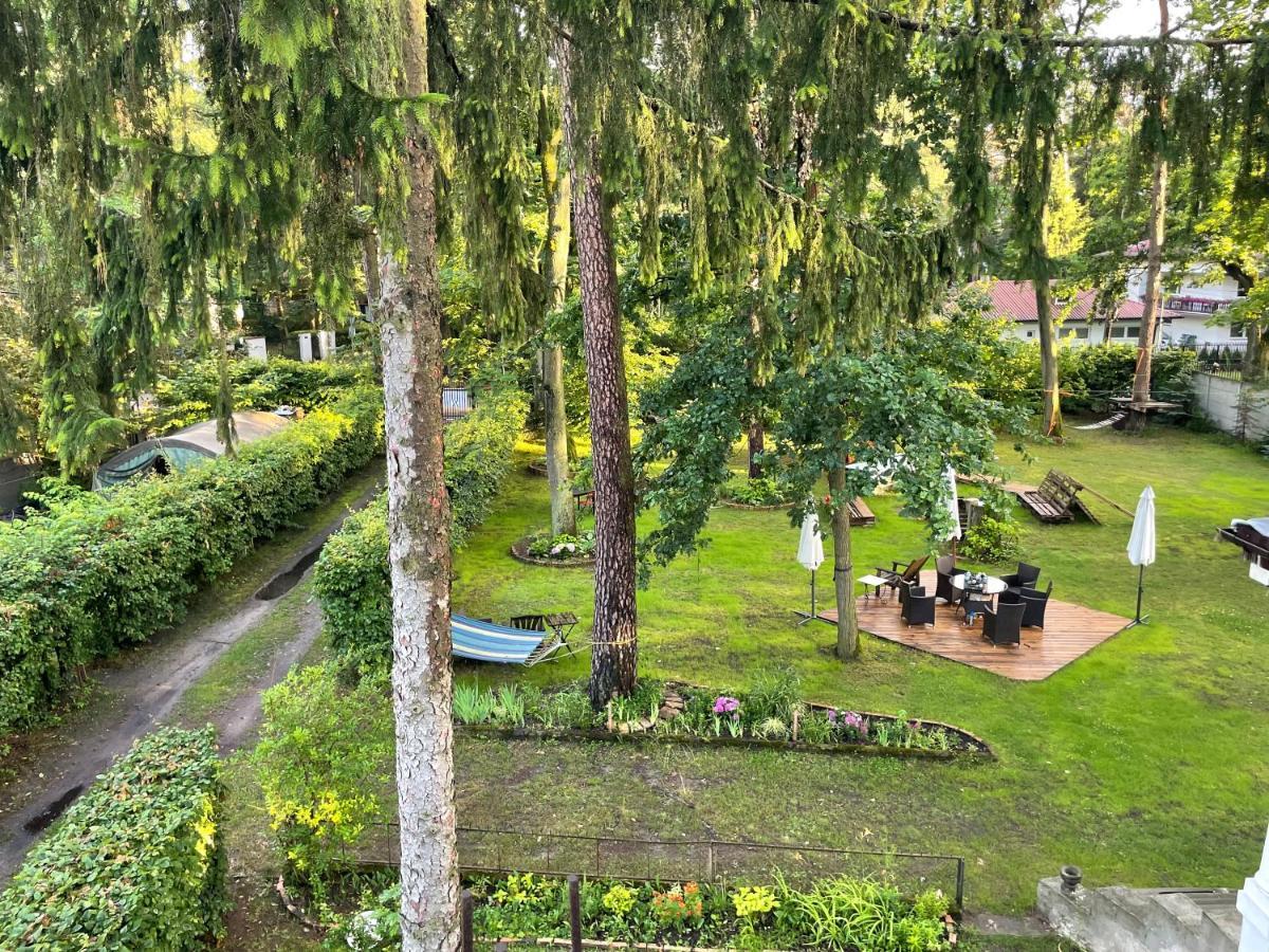 Willa Dina Milanowek Bagian luar foto