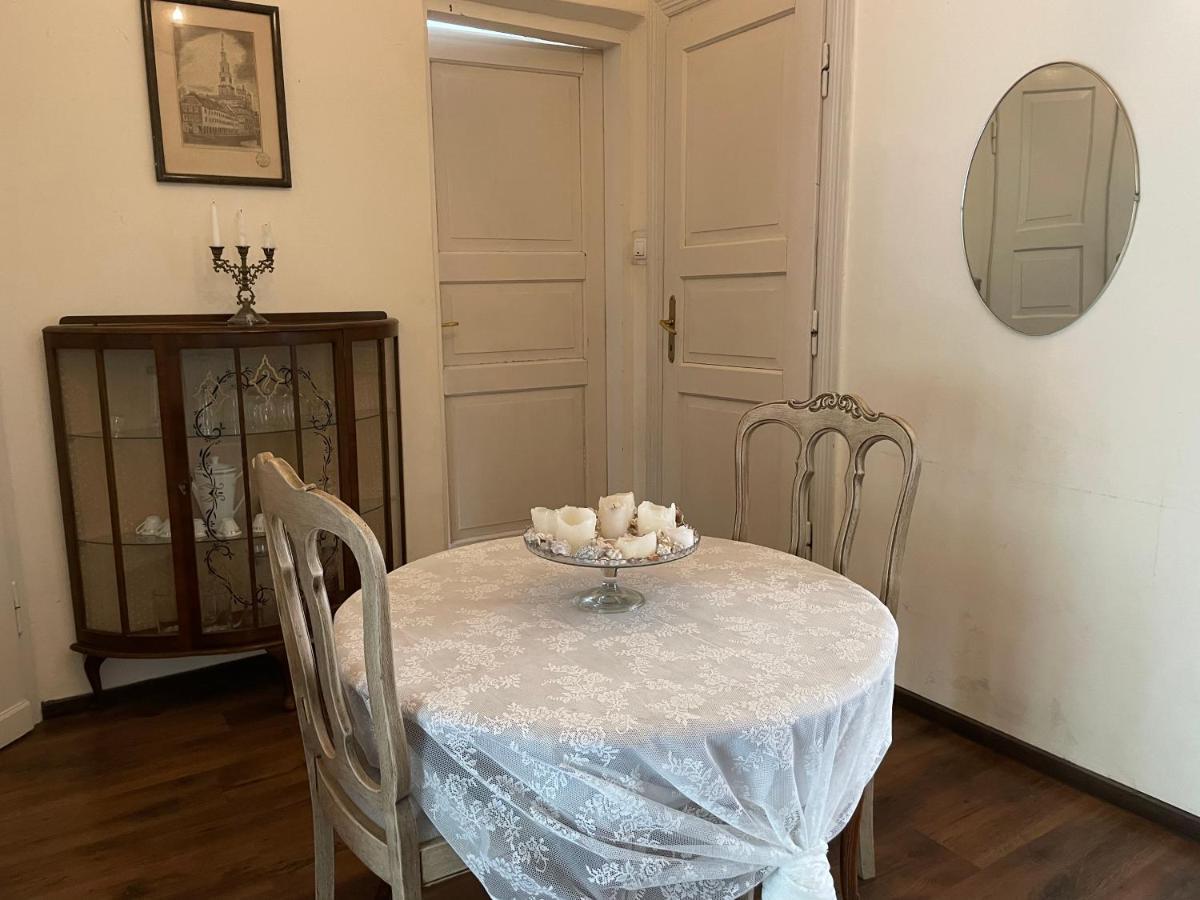 Willa Dina Milanowek Bagian luar foto